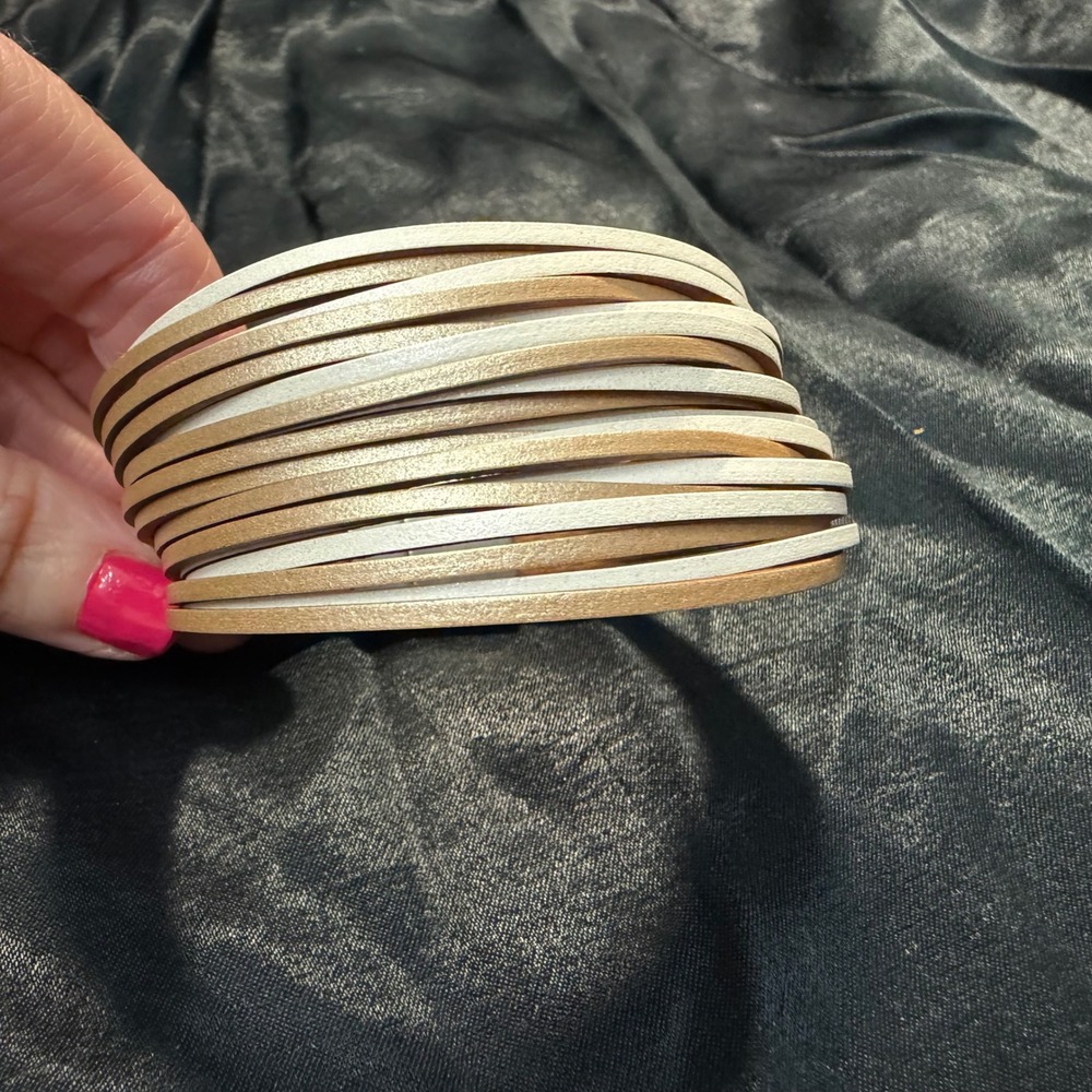 Multi-Strand Cuff Bracelet‎ OS Gold Cream Leather Magnetic Clasp Boho